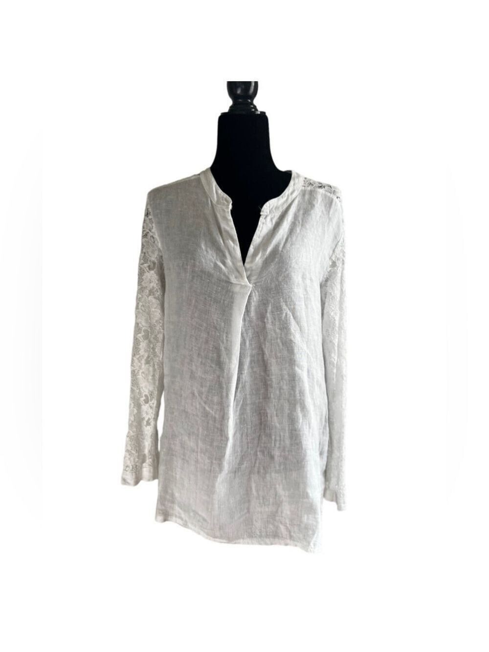 Lungo L’Arno 100% Italian Linen Bohemian White Lace Detail Top